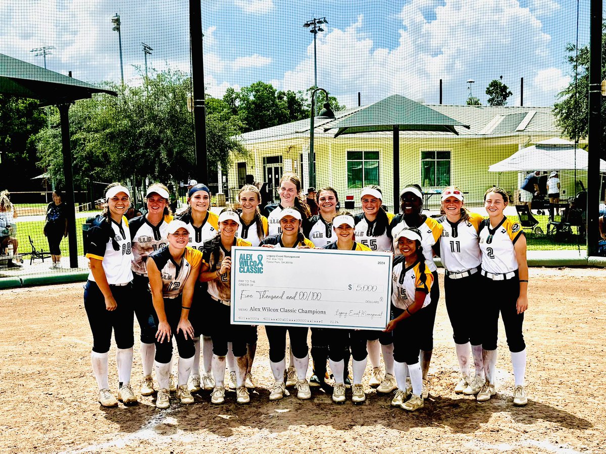 LLGDPS &amp; LLG Elite combine to go 10-0 in the Alex Wilcox Invitational. Sweeping the competition and banking $10k from the event. These 2 teams are finding the right stride. Always representing and setting the bar for NC. #EAA, #ILEAP, <a href="/Org_LLG/">Lady Lightning Gold Org Account</a> ⚡️⚡️⚡️