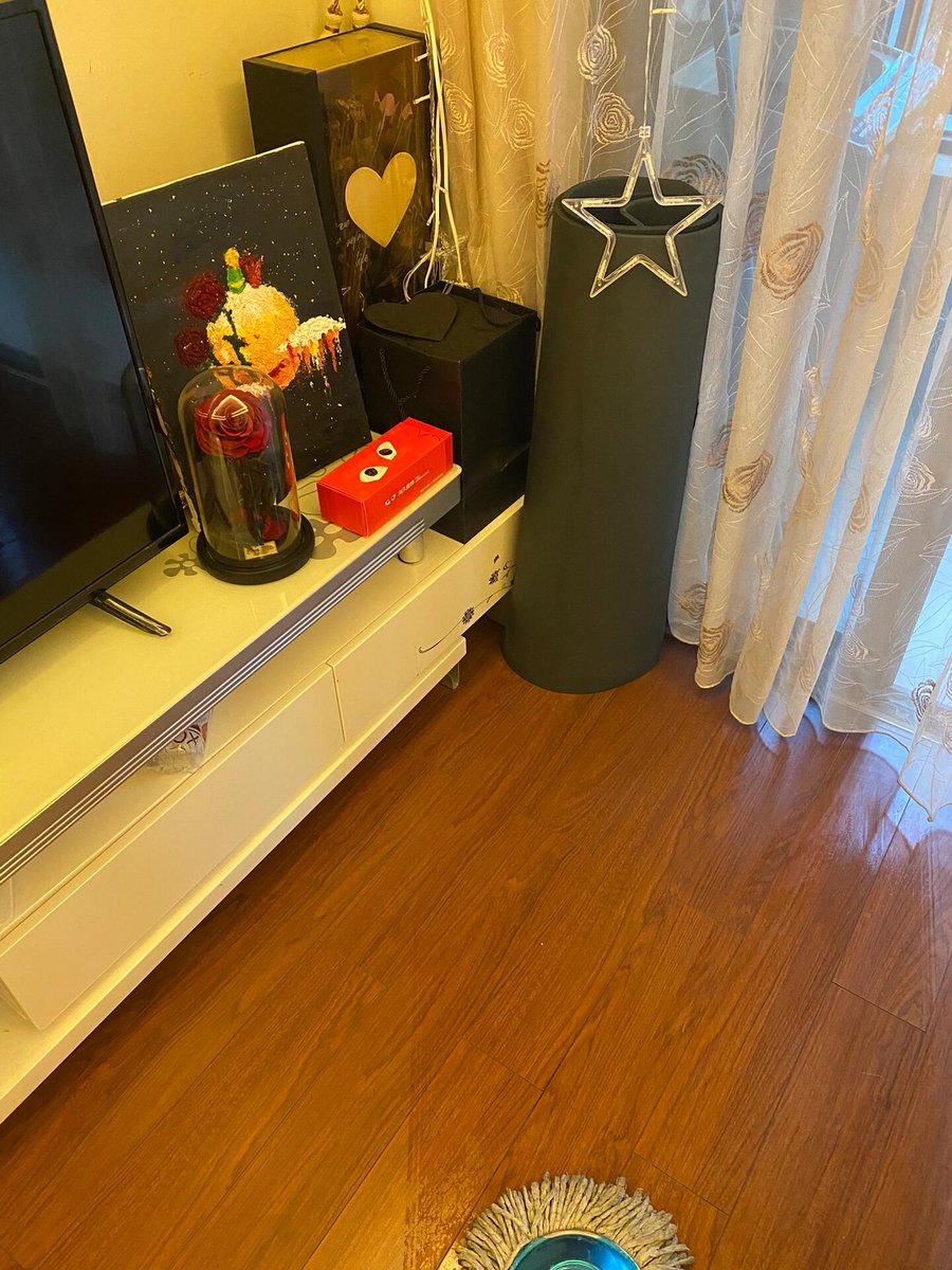 おはようございます✨
週末に家で掃除をしたり、音楽を聴いたりするのも幸せです☺💦
週末はリラックスして過ごしてください。👏