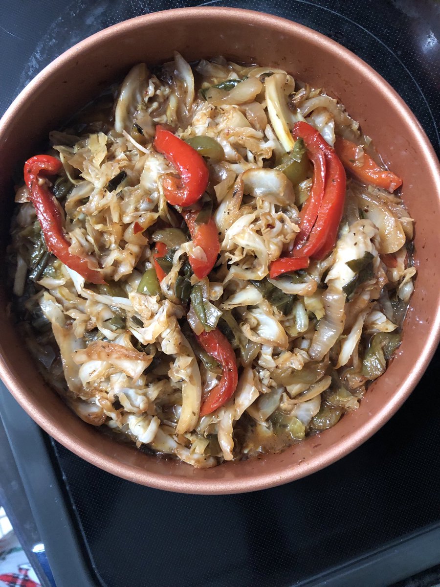 JfkHopes's tweet photo. Stir fry cabbages and mixed papers https://t.co/ICUdCMrYwG
