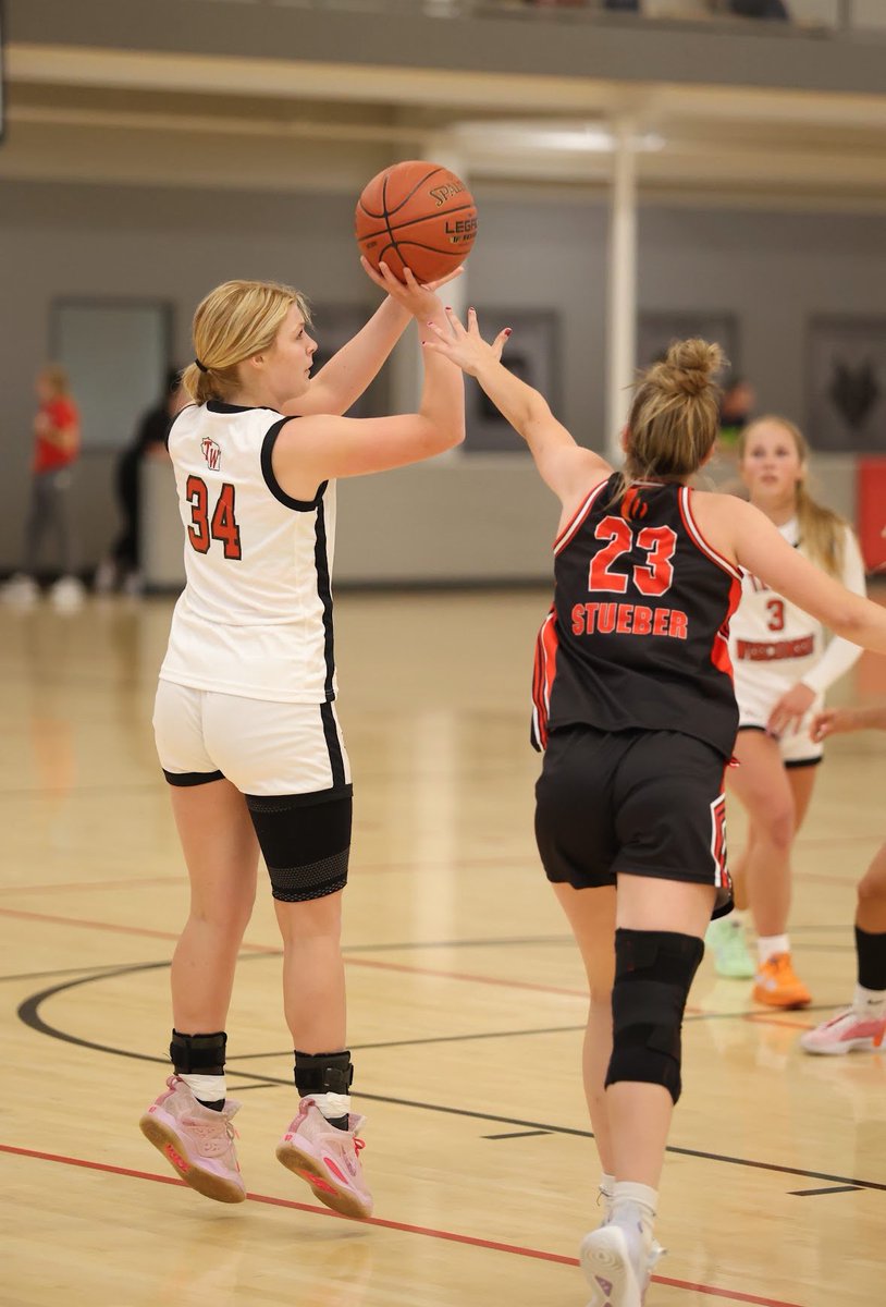 Hard fought battle this morning against LIR Davenport 2025 at Summer Jam in Bloomington MN

Came up short but a physical and well fought game

12pts
3 assists 
6 rebounds
3 steals

Next game will be tomorrow at 2:30pm at Jefferson High, Ct 2
<a href="/teamwinoll/">Team Wisconsin Girls</a> <a href="/JrAllStarBB/">Jr. All-Star Girls Basketball</a>