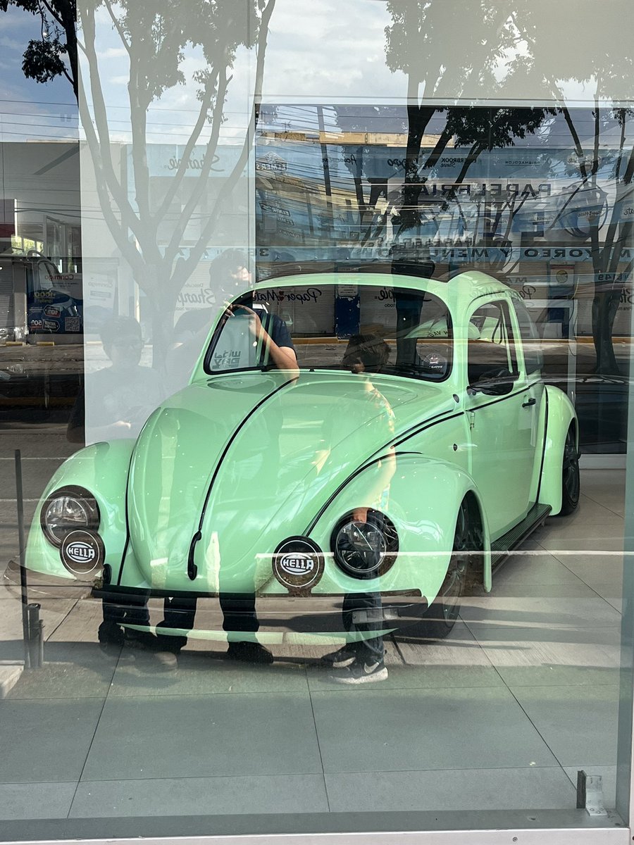 innyec's tweet photo. Un clásico #VW Feliz día internacional del #vocho https://t.co/hzF3hfOKN7