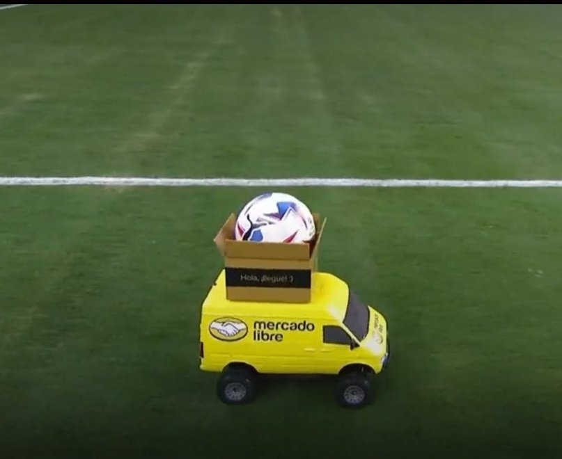 𝐀𝐫𝐦𝐚𝐧𝐝𝐨 𝐍𝐢𝐞𝐛𝐥𝐚𝐬 tweet media