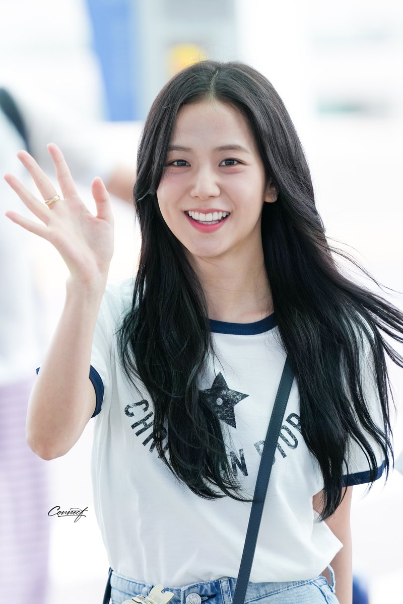 connect_withU's tweet photo. 240623 ICN
#지수 #JISOO
#블랙핑크 #BLACKPINK https://t.co/EnJMbTxAYA