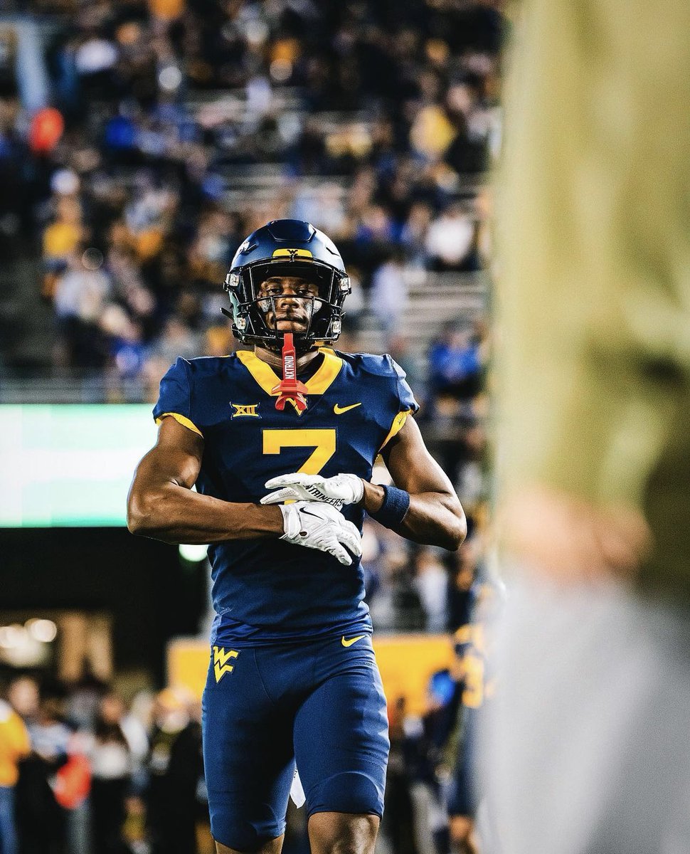 CasonContae's tweet photo. THANKFUL TO RECEIVE AN OFFER FROM WEST VIRGINIA !!! #AGTG https://t.co/V1jjR5bTc2