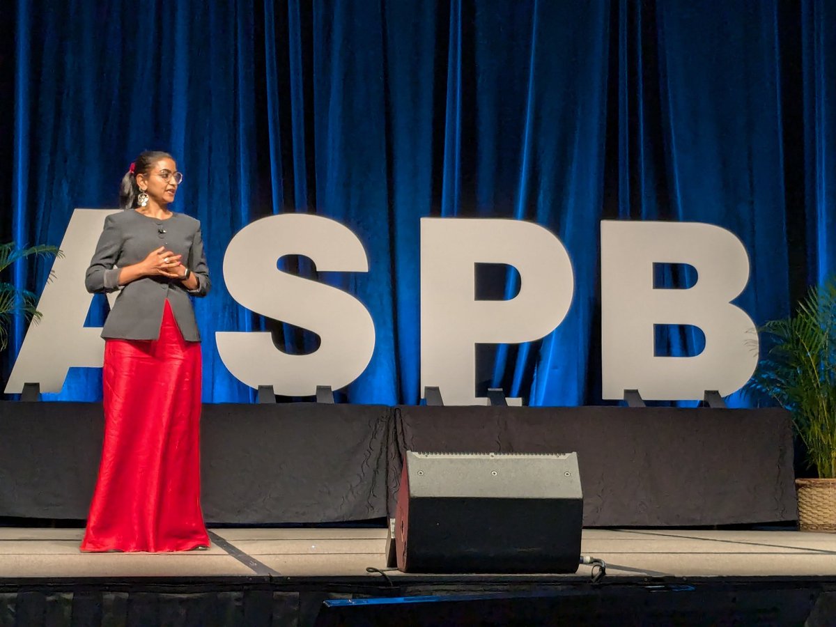 #PlantBio2024 Looking forward to hearing the wonderful <a href="/SonaliRoy_/">Sonali Roy</a> share about the Art and Science of harnessing legume diversity.