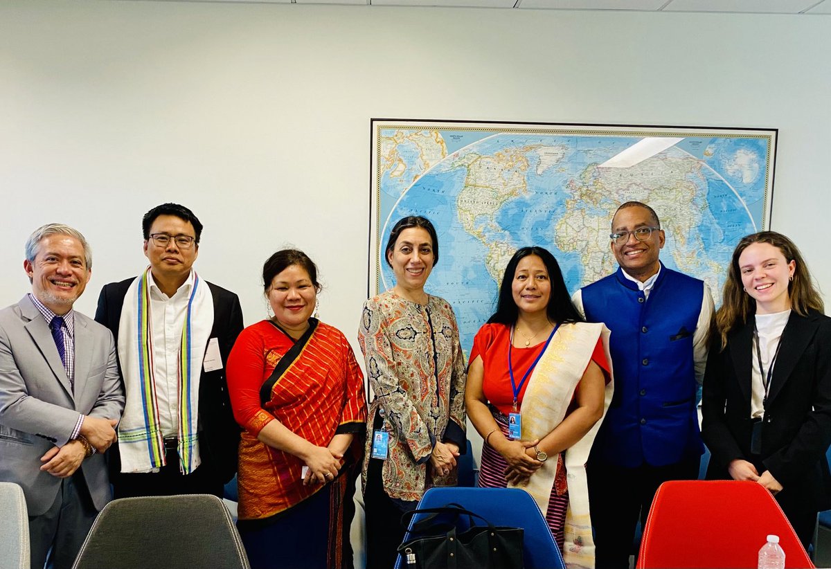 BinaNepram's tweet photo. A group of #Indigenous leaders &amp; others part of Historic First Global Summit #IndigenousPeacebuilding held in #WashingtonDC met with ⁦@FloresLauraE⁩ Director,Americas ⁦@UNDPPA⁩ to follow up on #Inclusion of Indigenous Peace &amp; Mediation approaches in @UN PeaceBuilding https://t.co/X6y4VfvXgq