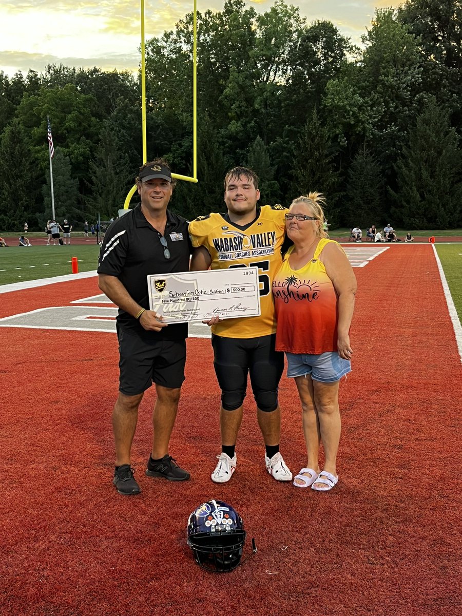 This year’s WVFCA outstanding lineman awards go to Sebastian Ortiz from Sullivan and Chase Brown from Terre Haute South!