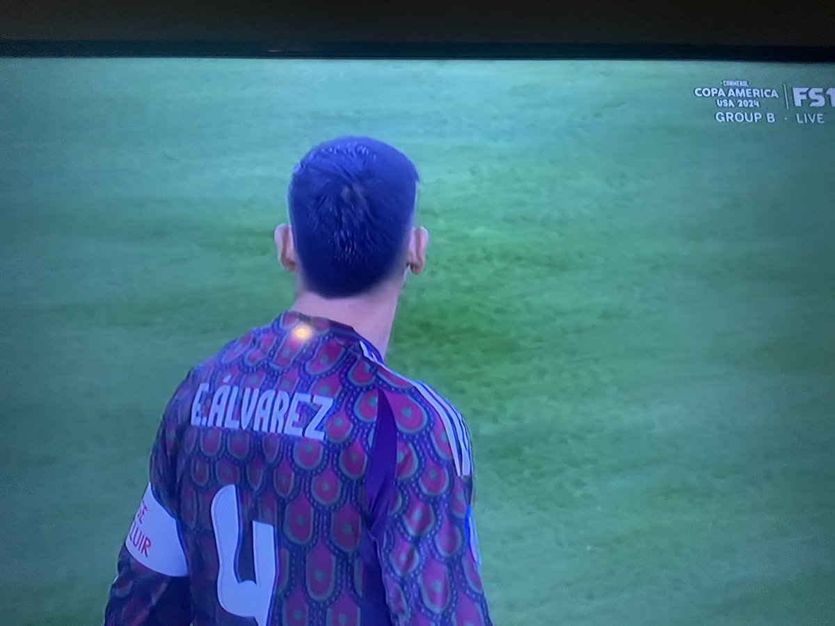 lambom2's tweet photo. Mexico’s Capt ⁦@EdsonAlvarez19⁩ picks up an injury and limps off in tears helped by medics! ⁦@copaamerica_ENG⁩ https://t.co/1wYy09bTHz
