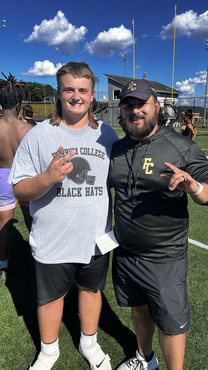 Bradley82042270's tweet photo. Had an amazing time at the @FerrumFootball camp. Learned a lot of details to make me a better player going into my senior year. @thetruAK @DanSwanstrom @CoachMcGeeRMC @Coach_CainOL @WendyLaurent55 @CoachDaft @CoachJFisc @CoachRenoYale https://t.co/16Rfj3cItu