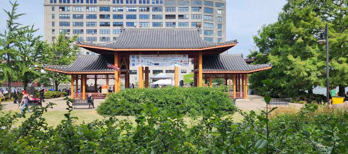 Congratulations to the <a href="/UICancerCenter/">University of Illinois Cancer Center</a> <a href="/UCCancerCenter/">UChicagoCancerCenter</a> <a href="/LurieCancer/">Lurie Cancer Center</a>  Diversity in Cancer Research (DICR) interns and staff for participating in the #Chicago <a href="/Chinatown312/">Chicago Chinatown Chamber of Commerce</a> 2024 Dragon Boat Race For Literacy <a href="/ChicagoParks/">Chicago ParkDistrict</a> Tom Ping Memorial Park! #Chinatown