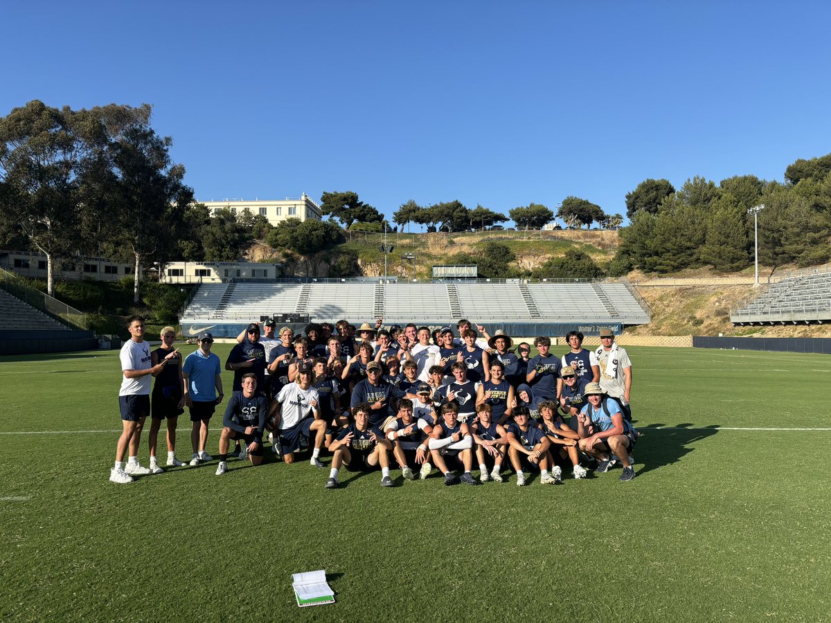 Mavs won all 8 of our games at the <a href="/USDFootball/">San Diego Football</a> passing tournament and coming home with the championship.  Great competition Proud of the boys making plays all day  #gomavs