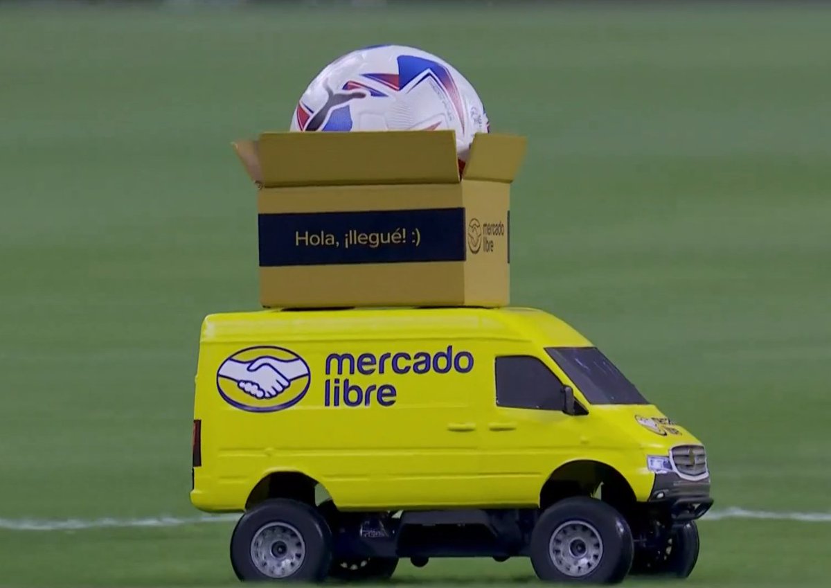 Football Report tweet media