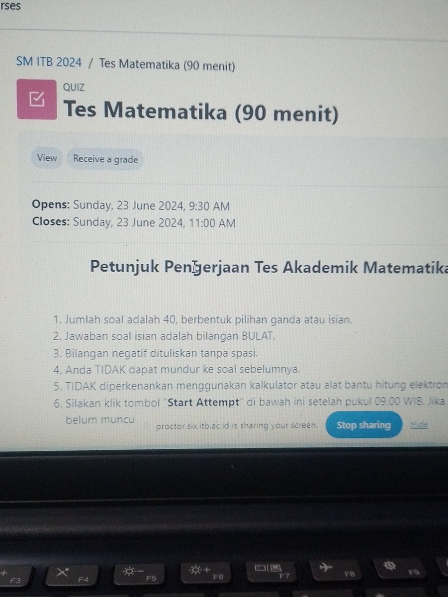 nastuday's tweet photo. sm itb ini emang mulainya jadi jam 9.30??? https://t.co/KzcJDPUCkQ