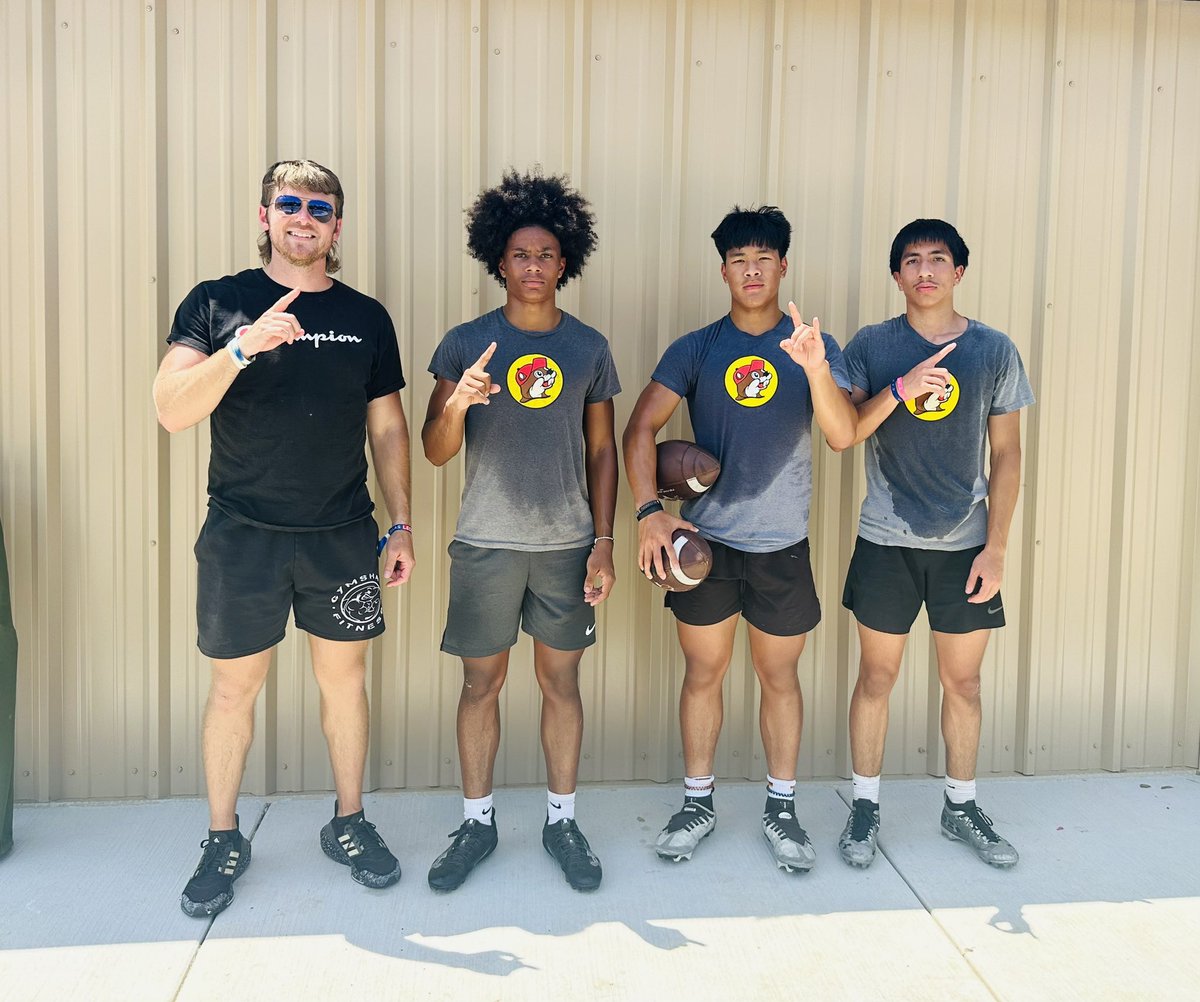 Dominique Mounivong tweet media