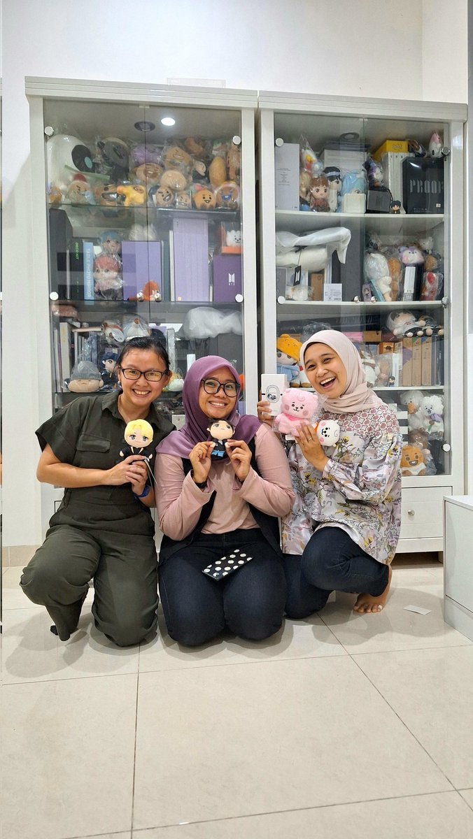 Aisyawardani's tweet photo. Seruuu...makasih buat keseruannya kmrn. Next main2 lagi ke rumah. Nanti aku siapin dulu oleh2 yg gede 😁😁 @NATJM2525 @dheodore Val https://t.co/dwYLP0GjjI