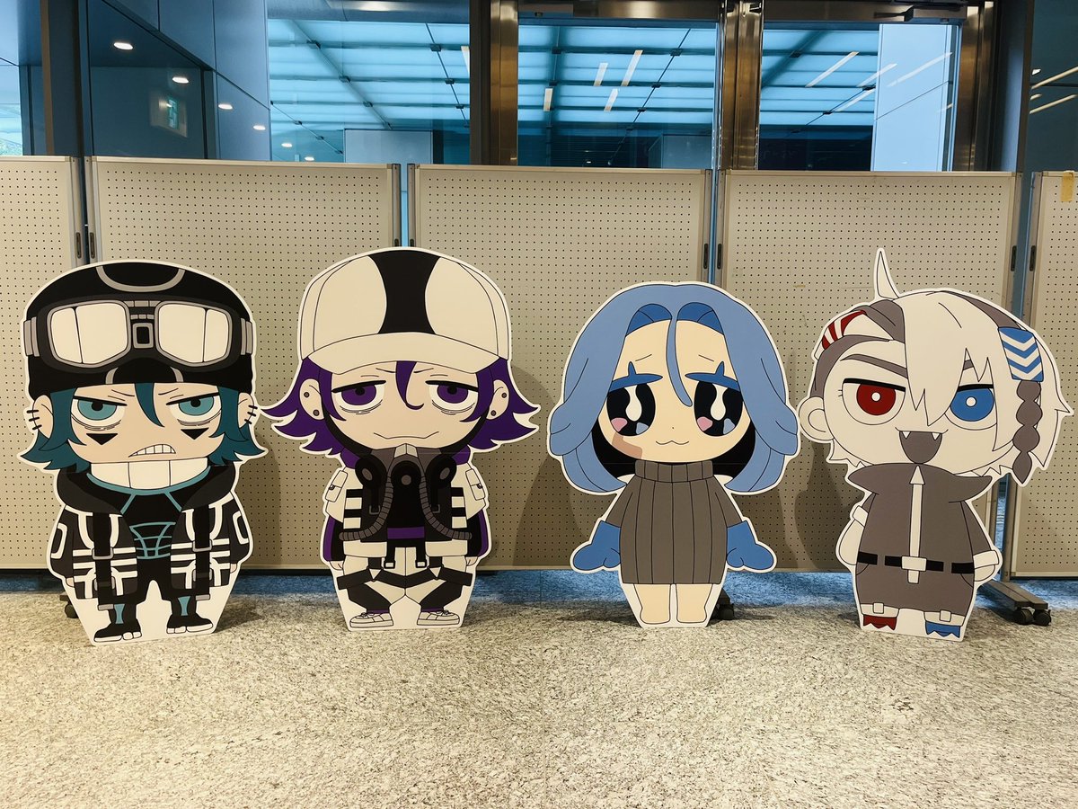 命綱」・「共闘」・「リヴァーサル」のキャラクター巨大パネルは