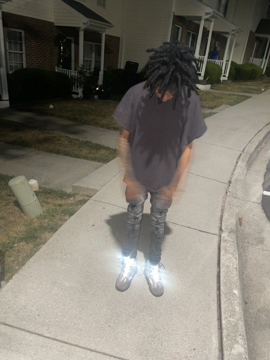 5wiperrr's tweet photo. #freehenny #freekash https://t.co/MyTApoChiv