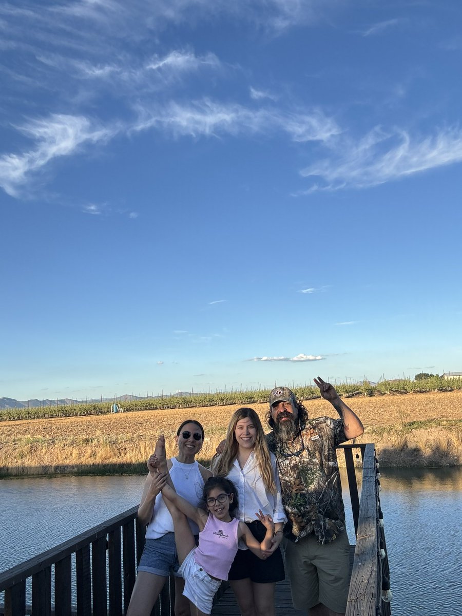 Skullspliter1's tweet image. It’s so refreshing, get back to the great outdoors , I should have never left 😅😅, back at the ranch for a weekend 🤠🤠🤠🌶️🌶️😎 #Ranchlifeisgoodlife #buckaroo