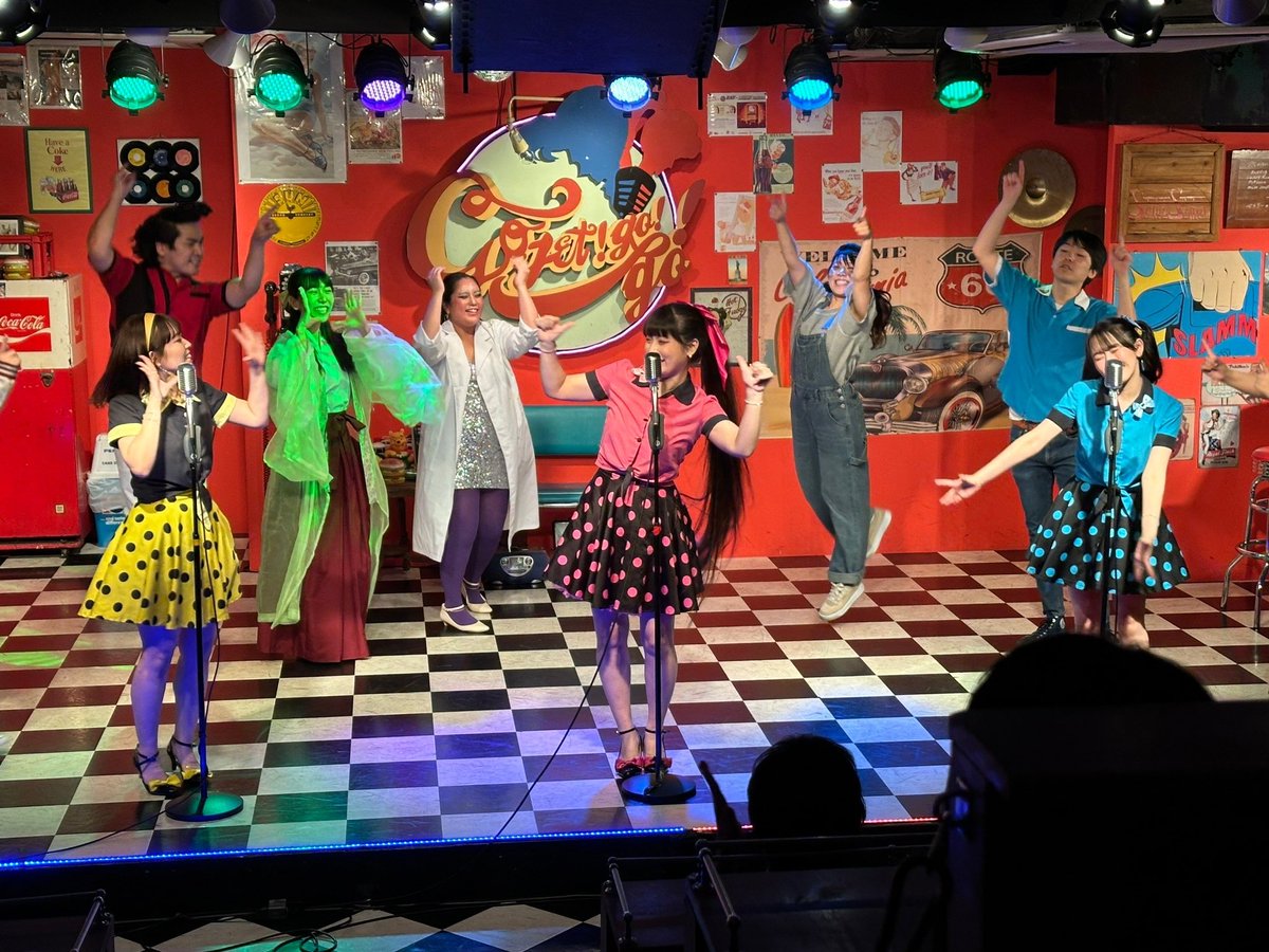 おはようございます💎
#ダイヤJET 
ついに千秋楽です〜🥺💙
はやかったなぁ
この劇場で私たちダイヤJETふぁみり〜に会えるのも今日で最後です…
見納めだお🐶
ぜひたくさん会いにきてくれたら嬉しいなぁぁ
飛び込みもお待ちしてます🫶🏻

本日
⏰13:00〜B班💐
⏰16:00〜C班💐
⏰20:00〜LIVE🎶
あとでね〜