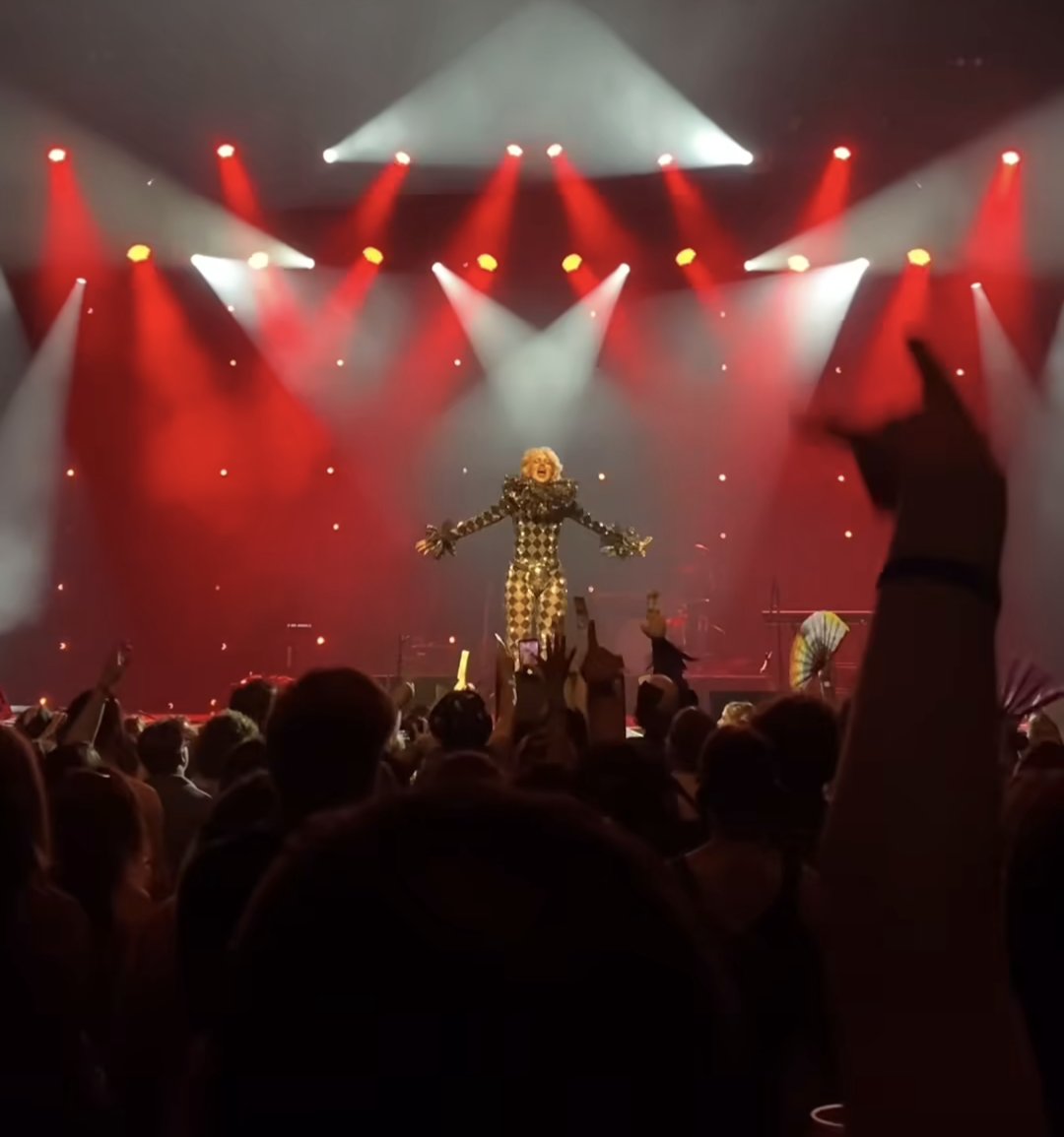 boosterbutt's tweet image. So uh this happened 🫣 I still can't believe that I was up there