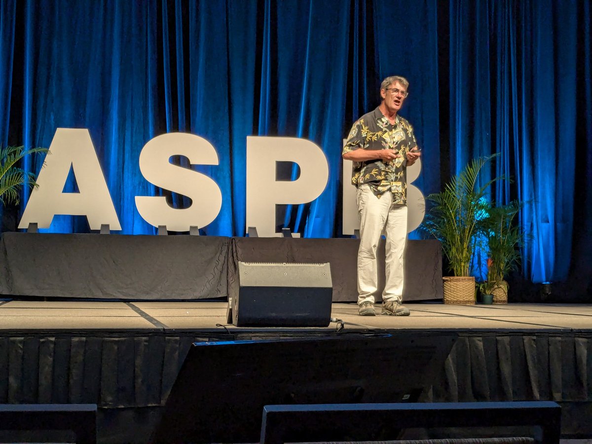 What a fascinating &amp; engaging talk by Edgar Spalding. #PlantBio2024
Seedling morphogenesis as a case study in why we study plants. How pushing the boundaries of imaging and computational power supported efforts to measure dynamic phenotypes. Because it's an interesting question!