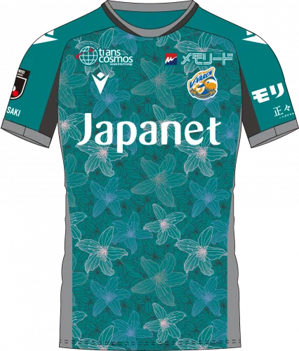 ともさん TomoSan（サッカーユニフォームの世界） on X: 
