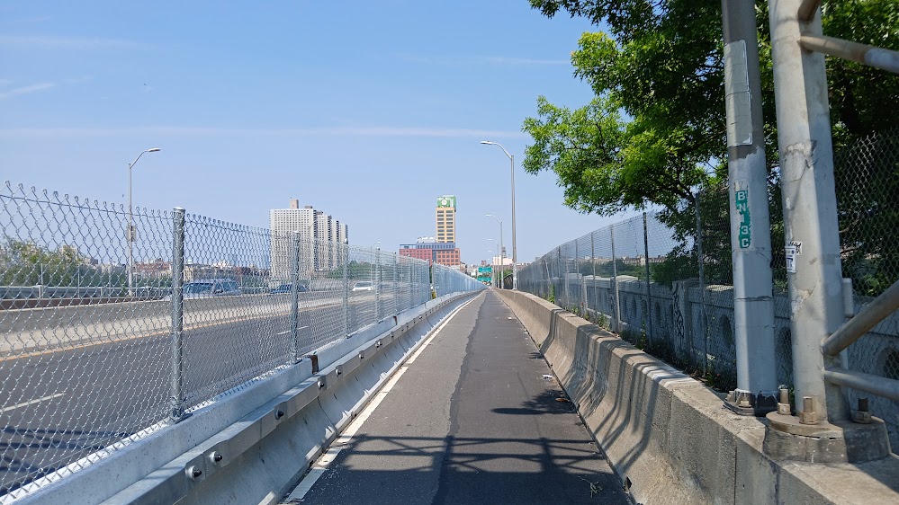 Angus Andrea Grieve-Smith tweet media