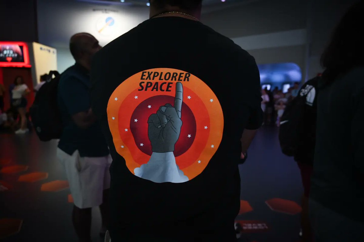 explorerspace47's tweet image. 🚀 Living my childhood dream at NASA's Kennedy Space Center! The thrill of seeing rockets up close and feeling their power is beyond words. Thanks to everyone who supported me on this journey. Let's keep dreaming, exploring, and reaching for the stars together! 🌟😊🔥 #SpaceDream