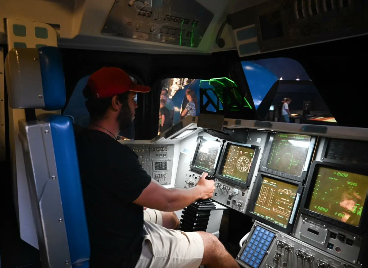 explorerspace47's tweet image. 🚀 Living my childhood dream at NASA's Kennedy Space Center! The thrill of seeing rockets up close and feeling their power is beyond words. Thanks to everyone who supported me on this journey. Let's keep dreaming, exploring, and reaching for the stars together! 🌟😊🔥 #SpaceDream