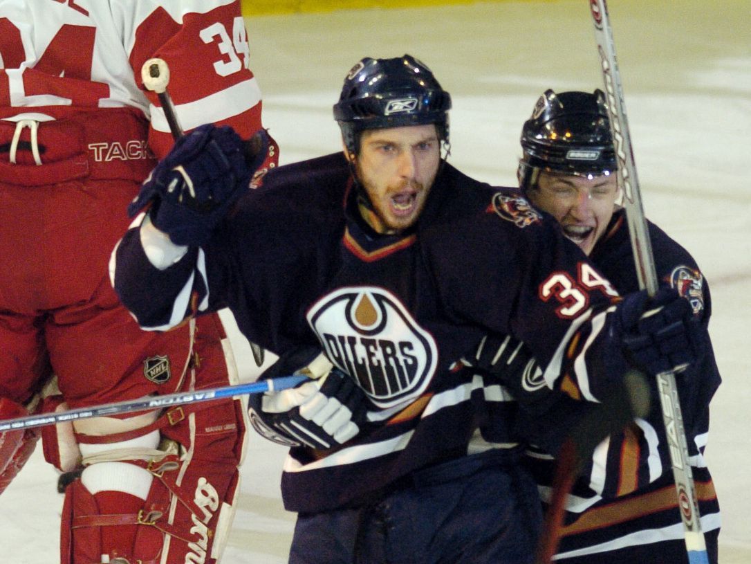 #ICYMI: Pisani, Horcoff reflect on Edmonton Oilers 2006 Game 7 Stanley Cup loss 

READ MORE: 
edmontonsun.com/sports/hockey/…
