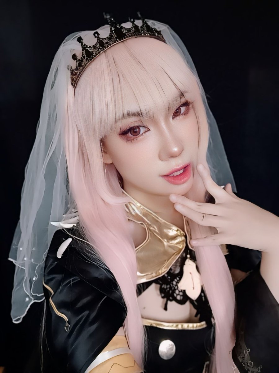 Cosplaying <a href="/moricalliope/">Mori Calliope💀holoEN</a> today 💕