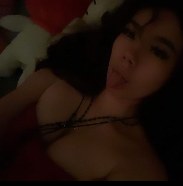 bugg02824676's tweet photo. Okay redoing this one more time lol 😭😭
(My twitter is being rlly weird rn so if i posted this twice im sorry lol)

𐙚  21
𐙚  she / They
𐙚  MDNI  Please !
𐙚  subb w/ soft kinks
𐙚  dm for menu ఌ
𐙚  like + retweet to be moots

#nsfwtwtًً  
#nsfwtwť https://t.co/3tIz5LorAw