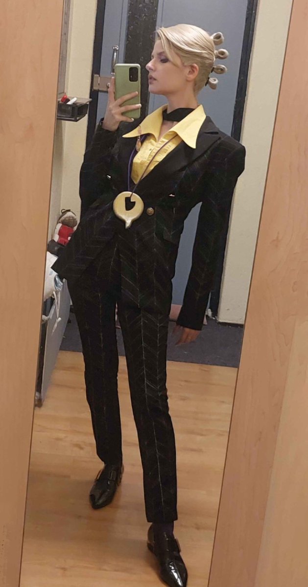 Monkiinart's tweet photo. badly taken 2am pictures but! Prosciutto is done 😌👌 https://t.co/6BvHTD6Ykj