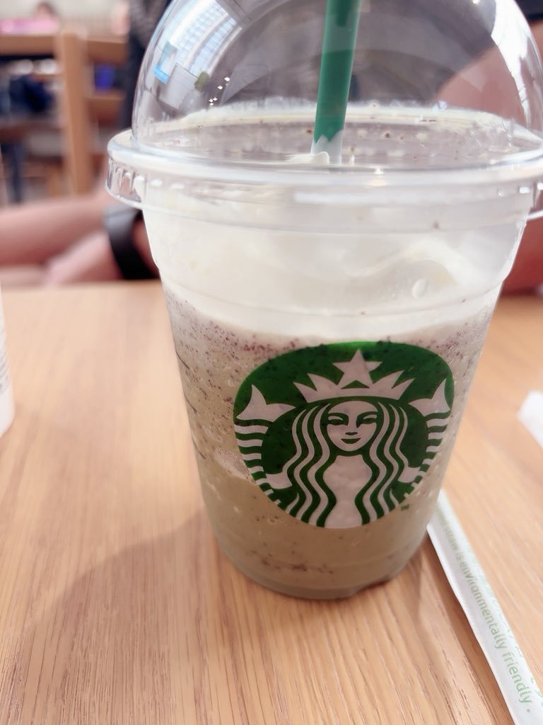 DoM_hime's tweet photo. 今から2時間東京ひとりぼっち...
スタバに引きこもる https://t.co/5DSucRixwm