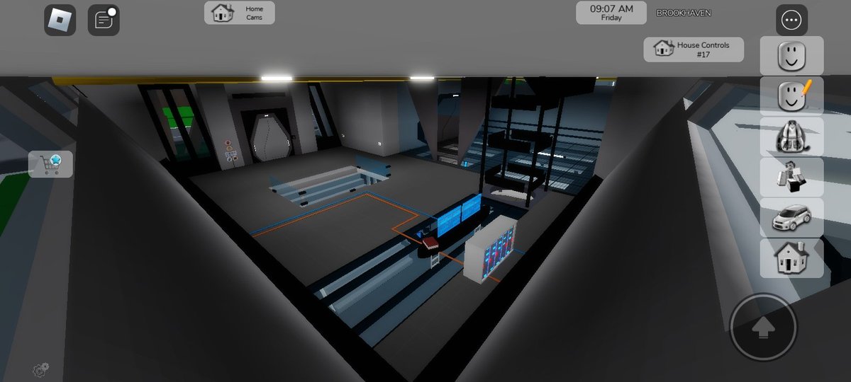 NarasuiN's tweet image. I love the new #ROBLOXBrookHaven house futuristic and Sci-fi super fucking cool,