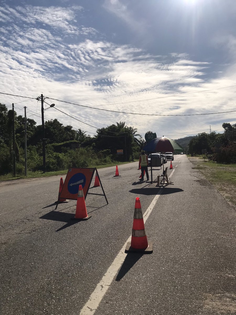 Roadcare_T2's tweet photo. 🚧 PROJEK PARTIAL RECONSTRUCTION DAN LAIN LAIN KERJA BERKAITAN (AC 14)

Projek berlokasi di Daerah Dungun, Jalan Bukit Besi - Dungun, FT 0132, Seksyen 11.00 - 12.50.

#roadcare #teamroadcare #roadcarekerteh #roadcareterengganu https://t.co/Vlrm6q6Uw0