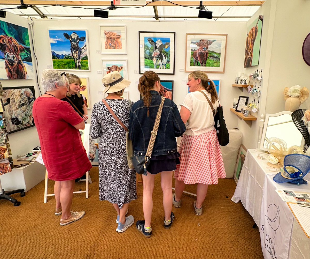 Having a great time exhibiting at Handmade Oxford. If you’re near Waterperry Gardens come join us and see the cows and much more by skills craftsmen across the U.K. #cowart #cows