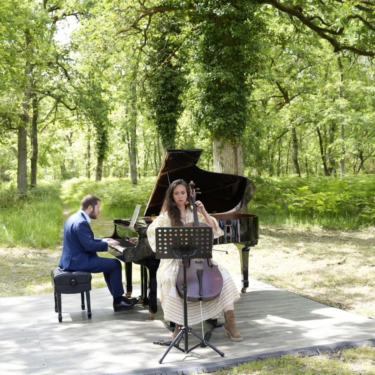 oliviagaycello's tweet photo. ~ Some pretty views of our last concert with Paul Montag at the Domaine de la Trigalière, Ambillou, under the last rays of spring sunshine. 🌸
© Elsa Laurent ; Ashkan Noroozkhan ; Marie Prunier
#lesilencedelaforet #oliviagay #forestconcert #domainedelatrigaliere https://t.co/fkurtSj3tn