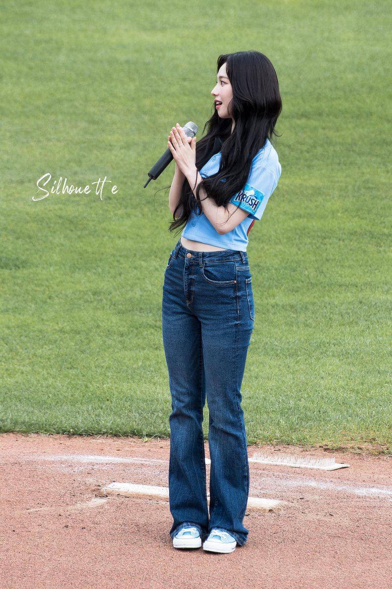 Silhouette_wall's tweet photo. 240609
사직야구장
#karina #카리나 #aespa https://t.co/rrCgk6cgdr