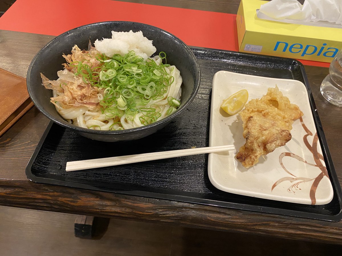 TERU_car's tweet photo. 友達と香川に自分の運転で行ったけど、
やっぱ運転楽しいなぁ

お目当ての聖地巡礼とうどんも食べれたし満足です👍 https://t.co/A7y3gNKgdx