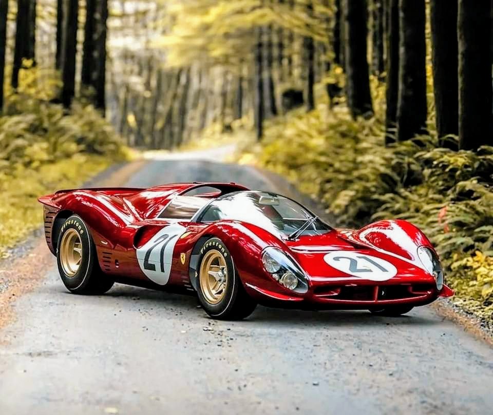 alfamale87's tweet photo. Ferrari 330 P4 https://t.co/OeHhknNb0P