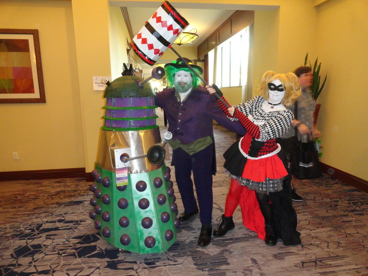 PlayerPatchwork's tweet image. We had a lot of fun @InConIndy 2017. We hope to return someday but you should consider going this year July 5-7 in Indianapolis!

Pre-reg TODAY for a reduced rate: inconjunction.org

#Dalek #DoctorWho #DCComics #Joker #HarleyQuinn #cosplay #InConJunction #InCon #InConIndy