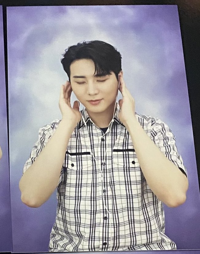 dragonpyun's tweet photo. pribadinya yg spt muadzin https://t.co/LIaCnRWDmv
