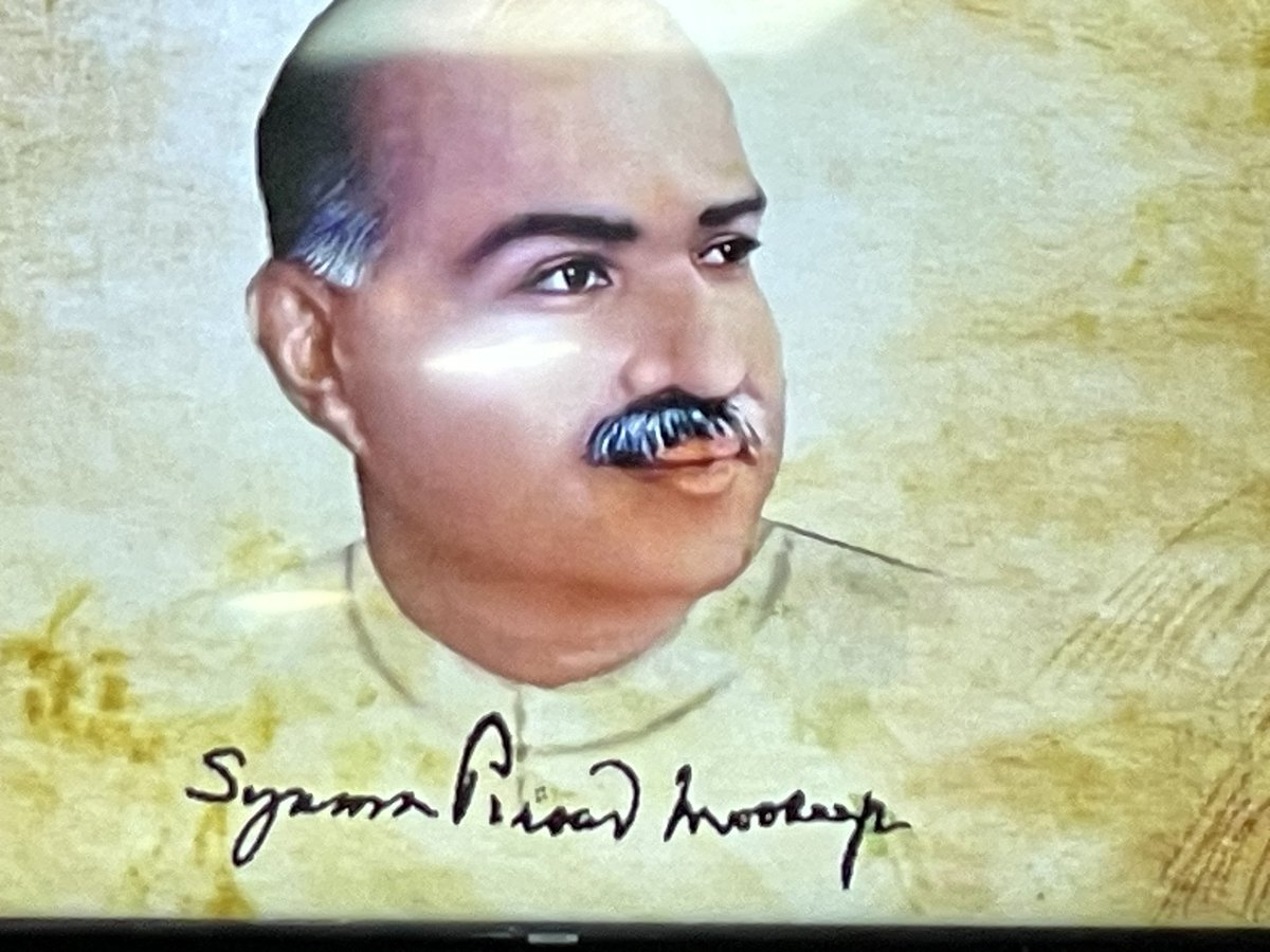 SDSanjayASG's tweet photo. दिनांक 23 जून, 2024 स्वर्गीय श्यामा प्रसाद मुखर्जीजी के बलिदान दिवस पर पुष्पांजलि एवम् गोष्ठी में न्यायिक एवम चुनाव आयोग संपर्क विभाग की टीम के सदस्यों के साथ सम्मिलित हुआ। https://t.co/3Lzrhbpuch