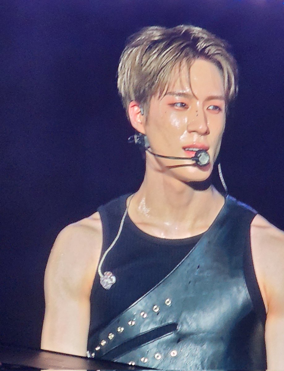 เป็นร้านที่ดีที่สุดเลยค่ะราคาดีมากมากแล้วก็แนะนำดีมาก พี่เจ้าของใจดีมากค่ะหนูรบกวนเยอะมาก 😭😭😭 ขอบคุณมากเลยค่ะ ♥️♥️♥️ 🙇‍♀️🙇‍♀️ #lens_onyou