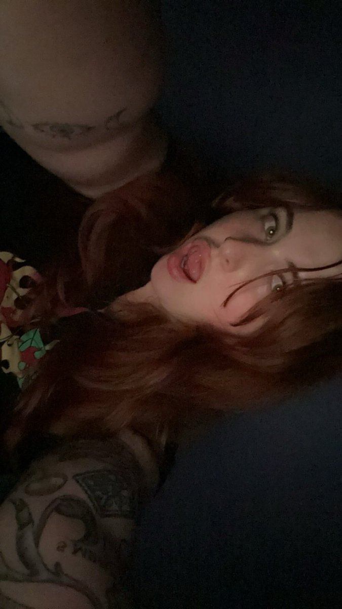 tiffaneyandco's tweet photo. Omfg sometimes I forget how pretty I am https://t.co/7xMMOJ2GQQ