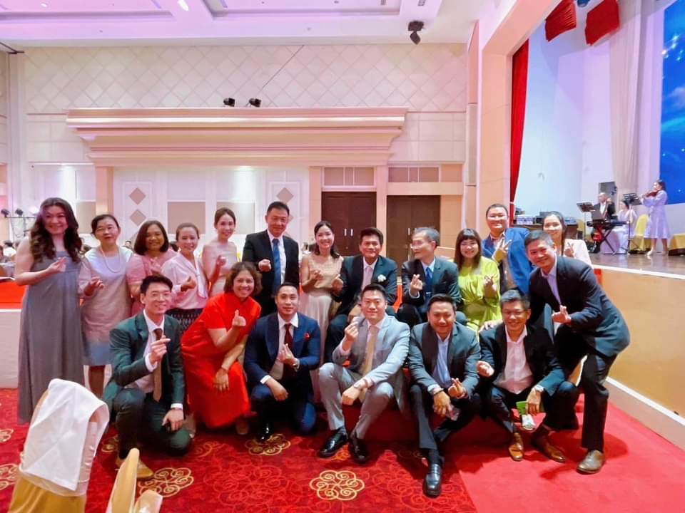 สาธิต ปิตุเตชะ tweet media