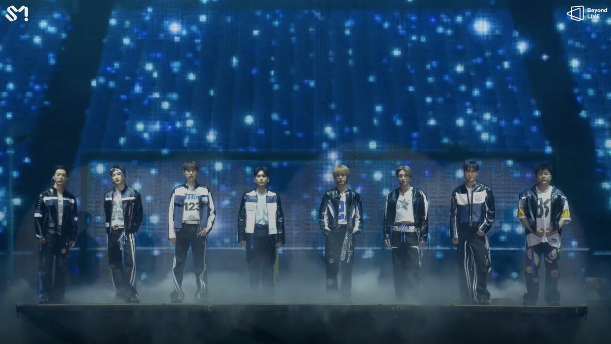 deborakezia's tweet photo. 19 YEARS "YOUNG" GROUP. THE LAST MAN STANDING. KING OF HALLYU WAVE, SUPER JUNIOR. https://t.co/IjoQibuteS