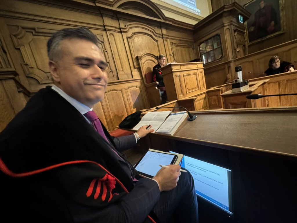 Carsten Stahn tweet media