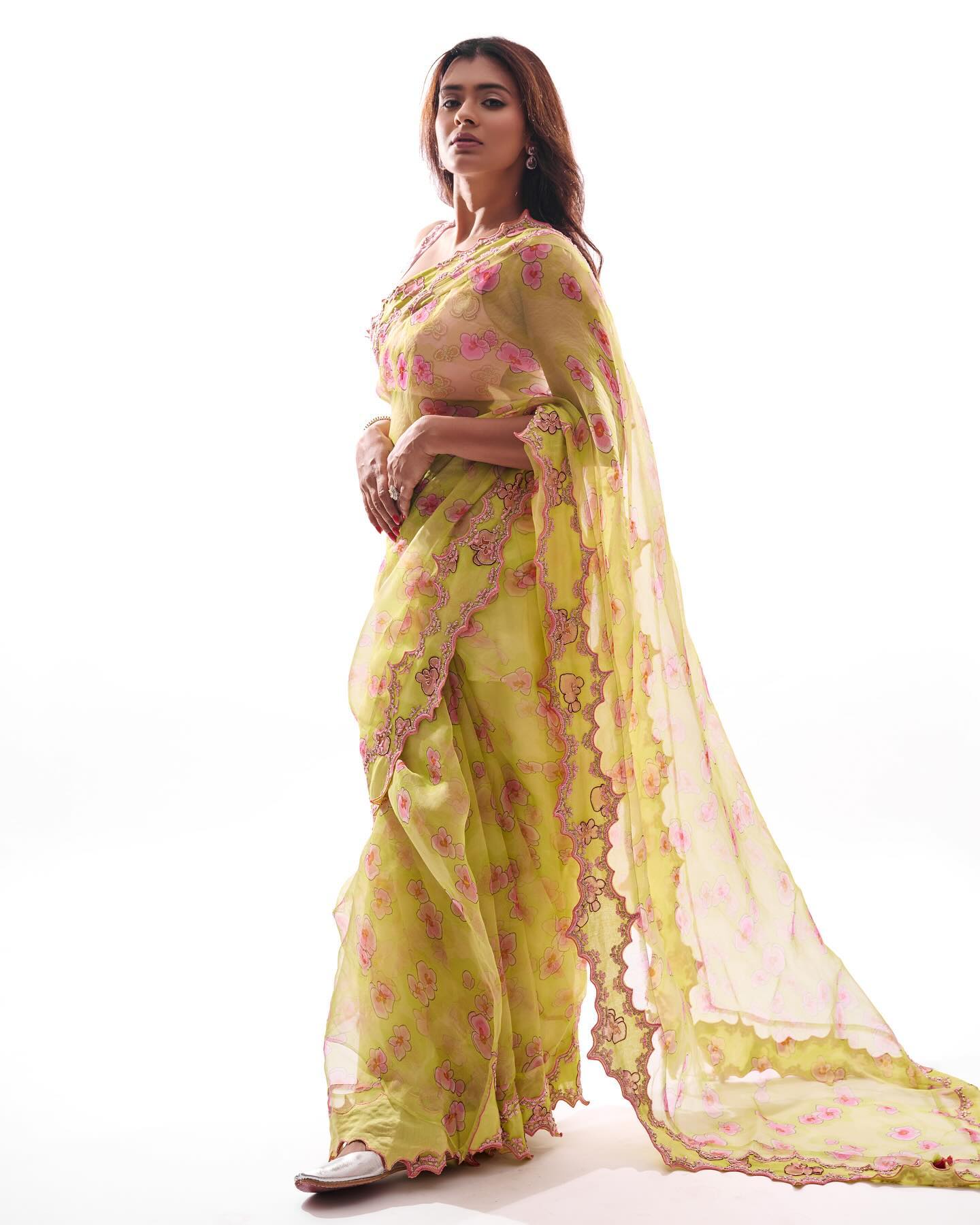 GQv_-4AbgAAeT8c?format=jpg&name=large